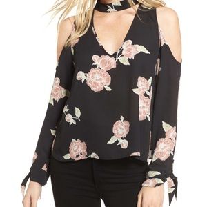 🖤 Cupcakes and Cashmere Jon Black and Floral Blouse